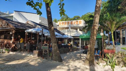 Manoc-Manoc Hotel | Surfside Boracay Resort