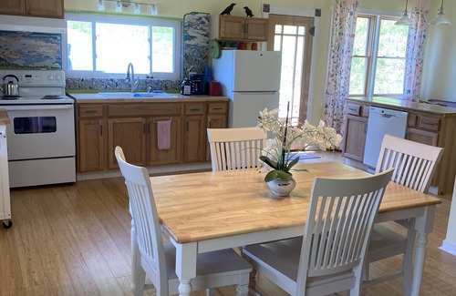 Elliottsburg Cottage | Surrounded by quiet fields and woods