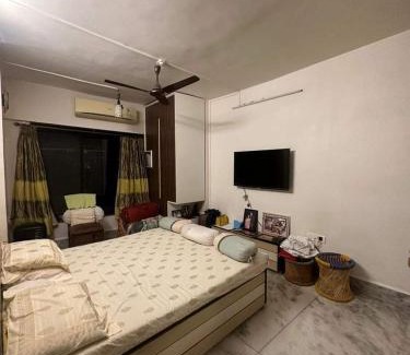 Khar Apartment | Surya kiran: linking road bandra west 3bhk