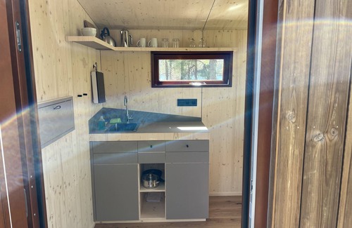 Salem House | Sustainable & stylish - Overnight stay in the Green Tiny Sleep Space at Lake Salem