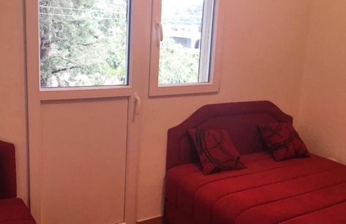 Sutomore Apartment | Sutomore apartments Anika