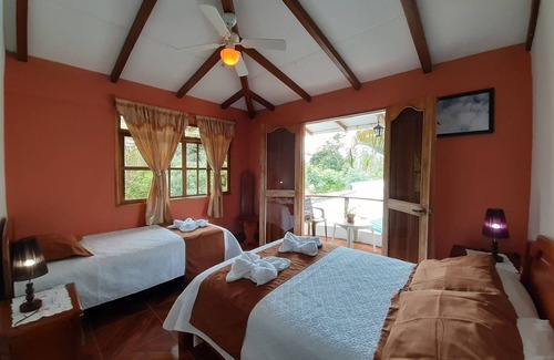 Puerto Ayora Cabin | Suymar Ecolodge Galapagos