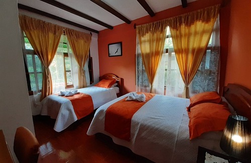 Puerto Ayora Cabin | Suymar Ecolodge Galapagos