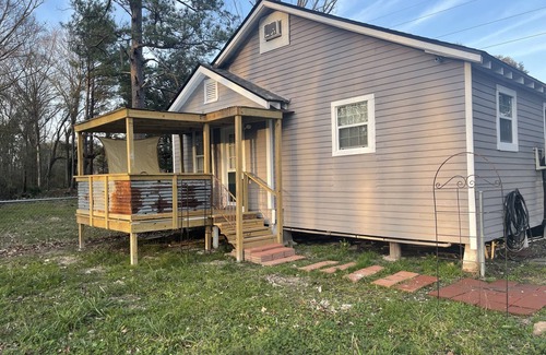 Prairieville House | Swamp Thang! Stay with Nature, yet Minutes from I-10