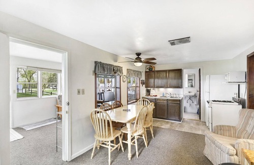 Fergus Falls Cabin | Swan Lake Resort & Campground - Lakeside Cabin #3