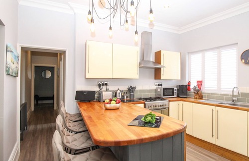 Swanage Cottage | SWANAGE BAY, pet friendly, country holiday cottage in Swanage