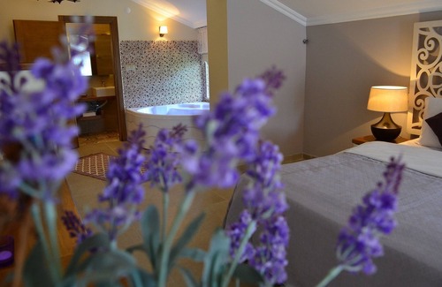 Agva Hotel | Sweet Home River Hotel