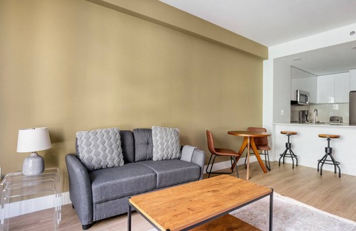 East Cambridge Apartment | Sweet Kendall Square 1BR w/Gym, nr Green Line & Shops, by Blueground