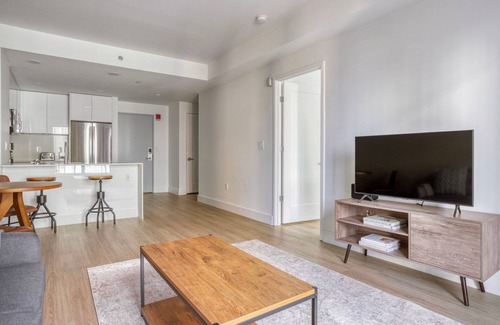 East Cambridge Apartment | Sweet Kendall Square 1BR w/Gym, nr Green Line & Shops, by Blueground