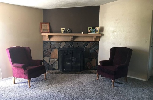 Aztec House | Sweet, quiet country home-