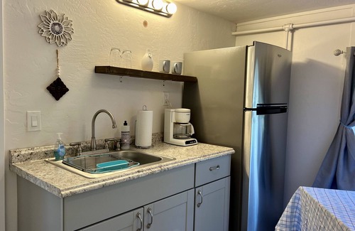 Mountain Club Cottage | Sweet Retreat - Prescott Cabin Rentals