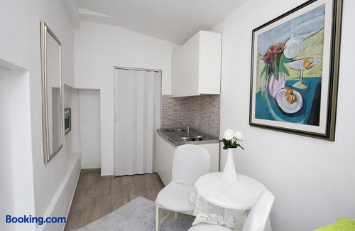 Split Apartment | Sweet Room Old Town Split