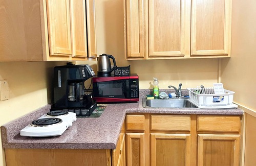 Rittenhouse Row Apartment | Sweet Small Studio