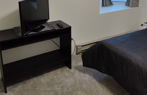 Taku - Campbell Condo | SweetGale Cozy Condo