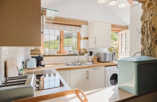 Sibford Gower House | Sweetheart Cottage-Cosy 2BD in Cotswolds