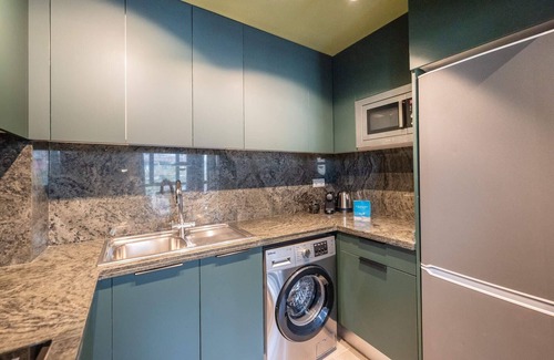 Esquerra de l'Eixample Apartment | Sweett | Roma 6A - Three Bedroom Apartment, Sleeps 6