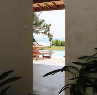 Matara Hotel | Swell Shacks