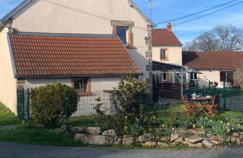 Trois-Fonds House | Swift Gites Creuse Two-bedroom house sleeps 5