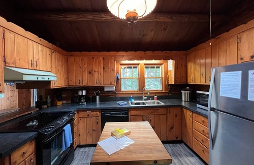 Hayward Cabin | Swim/Fish/Kayak at Frost Glow Lodge on Spider Lake!