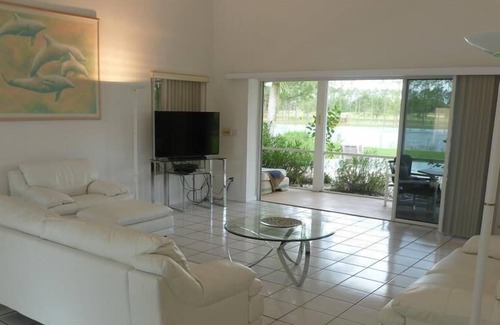 Clermont House | SWISS 22 - Lake Stephanie