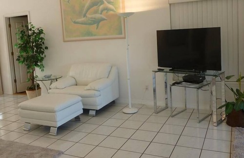 Clermont House | SWISS 22 - Lake Stephanie