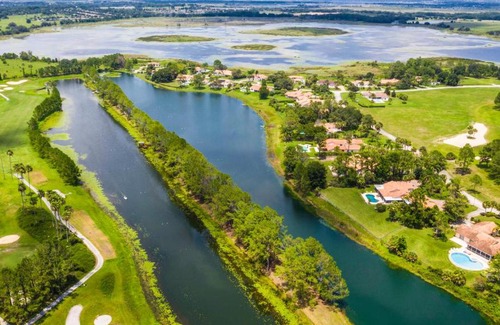 Clermont Villa | SWISS 26 - Lake Stephanie