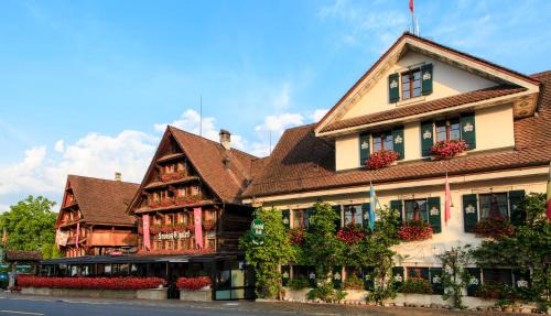 Merlischachen Cabin | Swiss-Chalet Merlischachen - Historik Chalet-Hotel Lodge