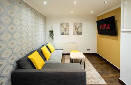 Belsize Apartment | Swiss Cottage Hideaway Sleeps 8 Regents Park