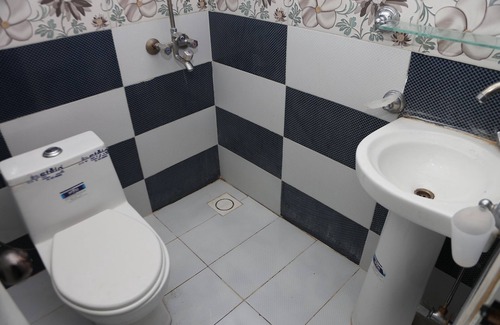 G-9 Sector Hotel | Swiss Cottage Luxury Living