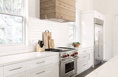 Sonoma Villa | Syrah by AvantStay | Hilltop Haven in Sonoma | Private Pool + Patio