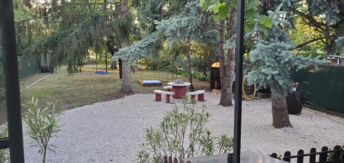 Lakitelek Apartment | Tündérkert Apartman