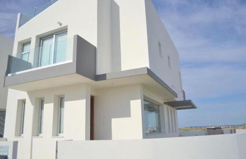 Livadia Villa | T&E Villa