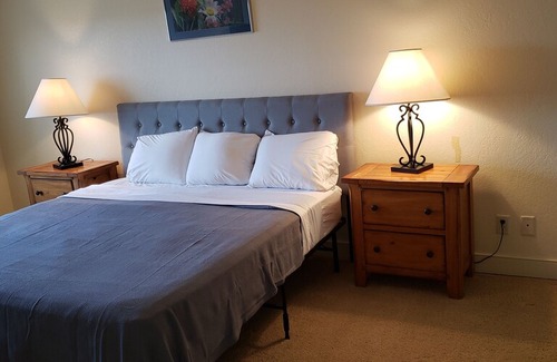Birchwood Apartment | T107 Beautiful condo at Tagalong Golf Resort on Red Cedar Lake