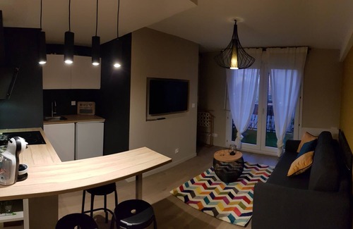 Minimes - Barriere de Paris Apartment | T1bis 30m2 refurbished with terrace, transport, 15min walk from the Capitol