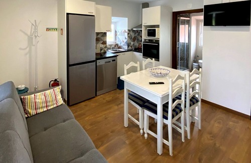 Casal do Pardo Cottage | T2 + 1 4 km from the beach with pool and garden