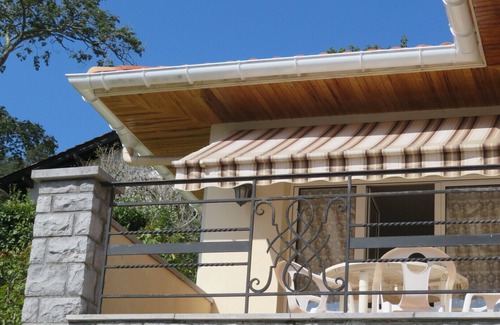 Ciboure Apartment | T2 30 m2 with terrace on Bordagain hill