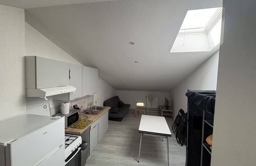 Tallard Apartment | T2 attic apartment in the center of Tallard
