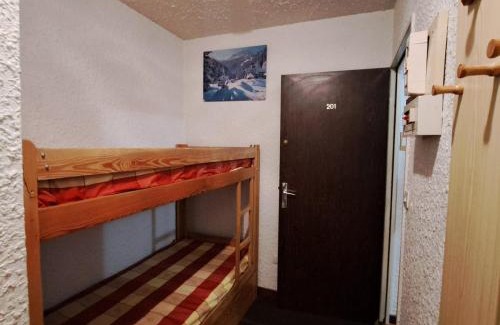 Pra Loup Apartment | T2 coquet 6 pers près de la télécabine à Pra Loup 1500 - FR-1-165A-85