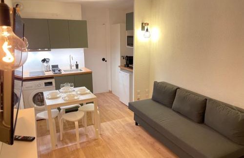 Bussy-Saint-Georges Apartment | T2D Apartment - Suite TVR proche Disneyland Paris