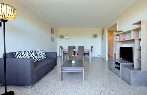 8th Arrondissement Apartment | T3 5 minutes walk from the Calanques or the Beach