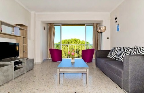 8th Arrondissement Apartment | T3 5 minutes walk from the Calanques or the Beach