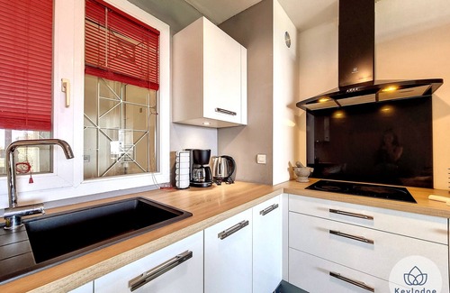 Saint-Denis Apartment | T3 Bô'Pi - 79 m² - Saint-Denis close to the University Hospital