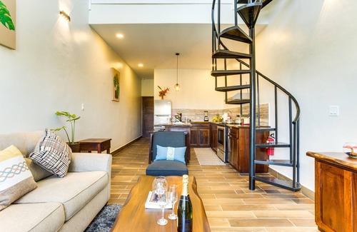 Placencia Apartment | T4 Suite, 2-Bedroom (T4)