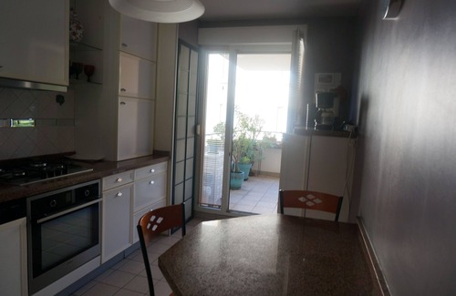Vaise Apartment | T5 in quiet town very equipped with WIFI Balcony 4 bedrooms 7 beds capacity