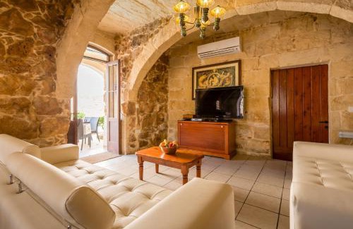 Xaghra House | Ta'Filomena