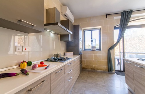 Xaghra House | Ta'Siku Gozitan villa + Pool & hot tub, Xagħra Gozo, Malta