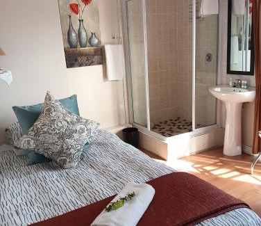 Malmesbury House | Table Mountain Guesthouse