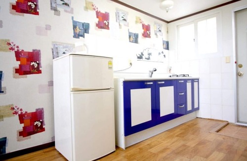 Taean House | Taean Seogyanguichueok Pension