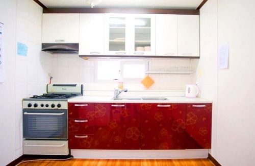 Taean House | Taean Seogyanguichueok Pension