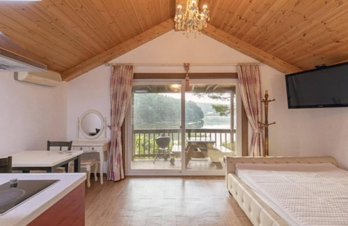 Nam House | Taean The Nature and Lake Pension